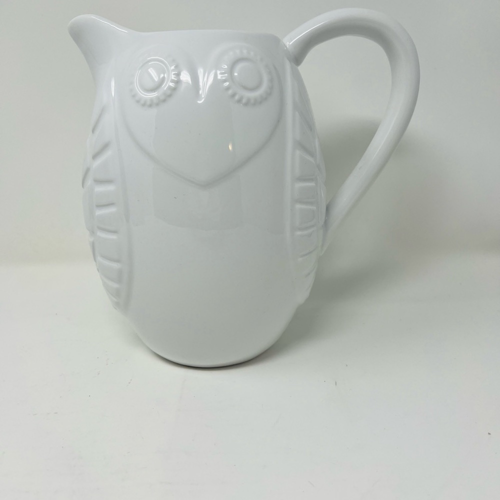 NWOT Jonathan Adler Lola Happy Chic White Ceramic Owl Pitcher